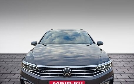 Volkswagen Passat B8 рестайлинг, 2023 год, 2 750 000 рублей, 3 фотография
