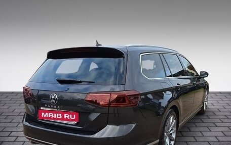 Volkswagen Passat B8 рестайлинг, 2023 год, 2 750 000 рублей, 2 фотография