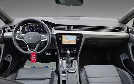 Volkswagen Passat B8 рестайлинг, 2023 год, 2 750 000 рублей, 8 фотография