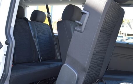 Volkswagen Caravelle T6 рестайлинг, 2022 год, 3 575 000 рублей, 9 фотография
