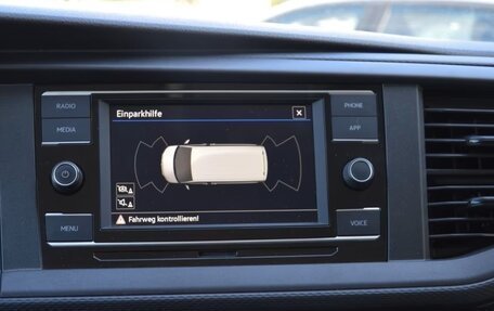 Volkswagen Caravelle T6 рестайлинг, 2022 год, 3 575 000 рублей, 14 фотография