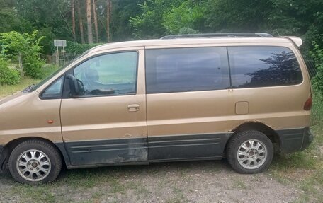 Hyundai Starex I рестайлинг, 2001 год, 300 000 рублей, 2 фотография
