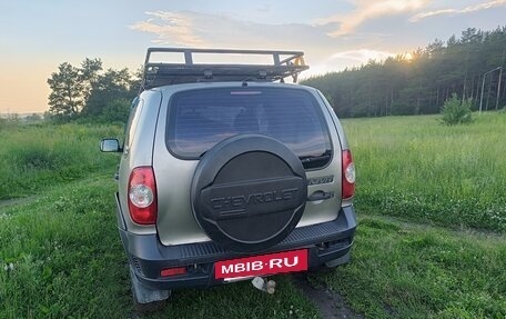 Chevrolet Niva I рестайлинг, 2011 год, 320 000 рублей, 4 фотография