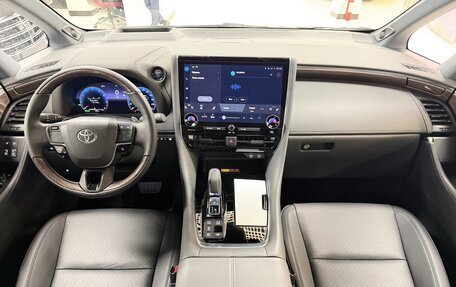 Toyota Alphard, 2025 год, 13 999 000 рублей, 15 фотография