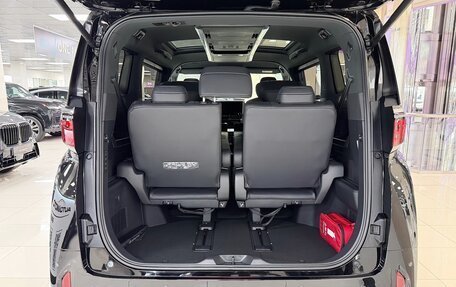 Toyota Alphard, 2025 год, 13 999 000 рублей, 11 фотография