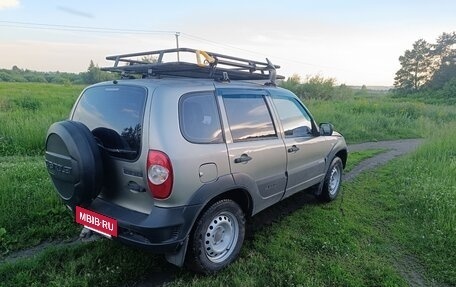 Chevrolet Niva I рестайлинг, 2011 год, 320 000 рублей, 2 фотография