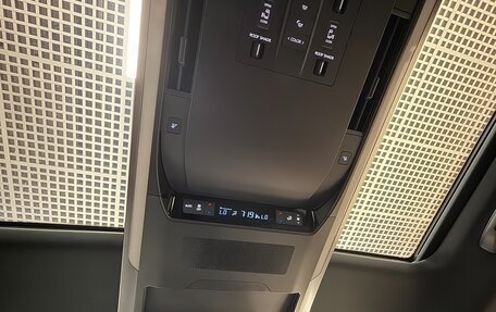 Toyota Alphard, 2025 год, 13 999 000 рублей, 30 фотография