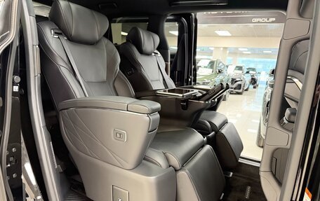 Toyota Alphard, 2025 год, 13 999 000 рублей, 32 фотография