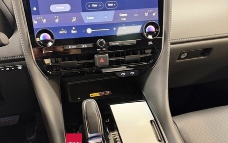 Toyota Alphard, 2025 год, 13 999 000 рублей, 22 фотография