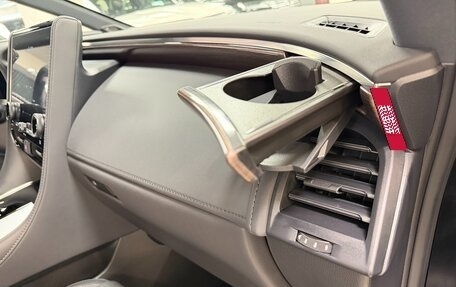 Toyota Alphard, 2025 год, 13 999 000 рублей, 25 фотография