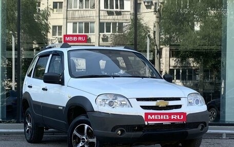 Chevrolet Niva I рестайлинг, 2014 год, 470 000 рублей, 3 фотография