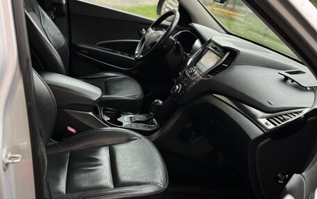 Hyundai Santa Fe III рестайлинг, 2012 год, 930 000 рублей, 21 фотография