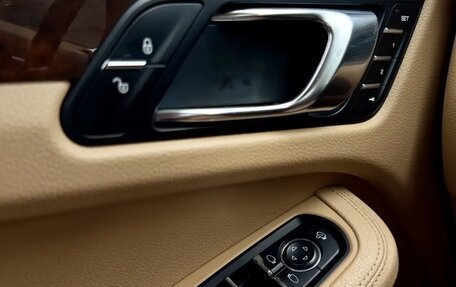 Porsche Macan I рестайлинг, 2014 год, 3 200 000 рублей, 22 фотография