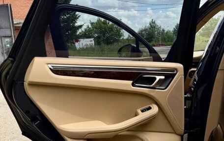 Porsche Macan I рестайлинг, 2014 год, 3 200 000 рублей, 23 фотография