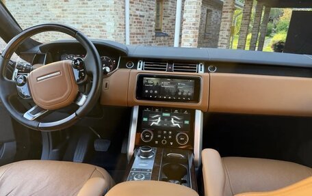 Land Rover Range Rover IV рестайлинг, 2021 год, 8 000 000 рублей, 5 фотография