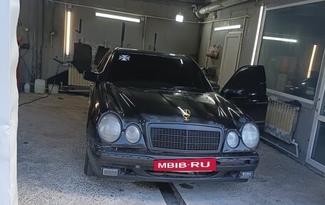 Mercedes-Benz E-Класс, 1998 год, 320 000 рублей, 3 фотография