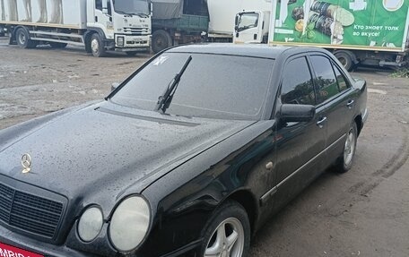 Mercedes-Benz E-Класс, 1998 год, 320 000 рублей, 5 фотография