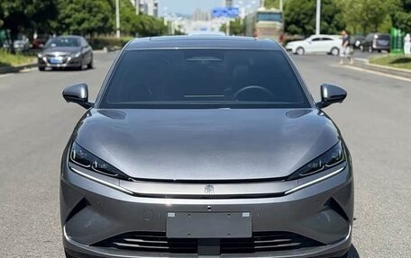 BYD Qin, 2025 год, 1 790 000 рублей, 2 фотография