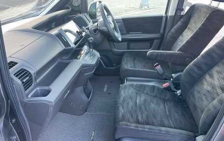 Honda Stepwgn IV, 2014 год, 1 690 000 рублей, 12 фотография