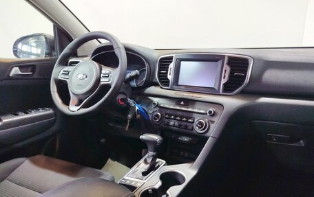 KIA Sportage IV рестайлинг, 2017 год, 2 150 000 рублей, 14 фотография