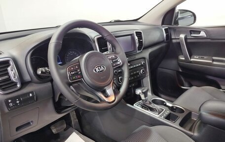 KIA Sportage IV рестайлинг, 2017 год, 2 150 000 рублей, 21 фотография