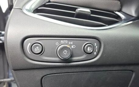 Chevrolet Malibu IX, 2021 год, 1 200 000 рублей, 14 фотография