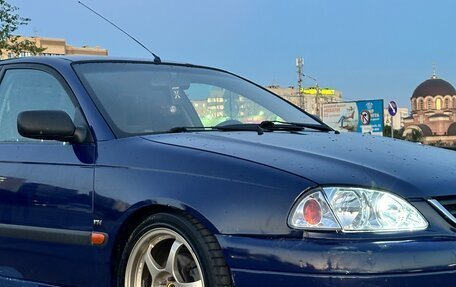 Toyota Avensis III рестайлинг, 2000 год, 410 000 рублей, 4 фотография