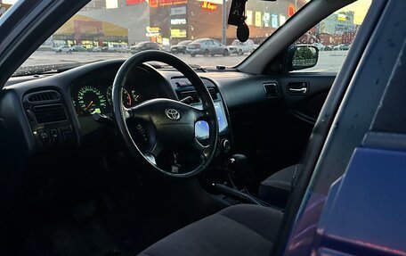 Toyota Avensis III рестайлинг, 2000 год, 410 000 рублей, 15 фотография