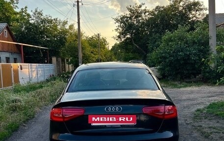 Audi A4, 2012 год, 990 000 рублей, 3 фотография