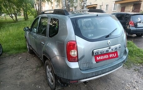 Renault Duster I рестайлинг, 2012 год, 600 000 рублей, 2 фотография