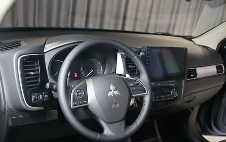 Mitsubishi Outlander III рестайлинг 3, 2013 год, 1 199 000 рублей, 8 фотография