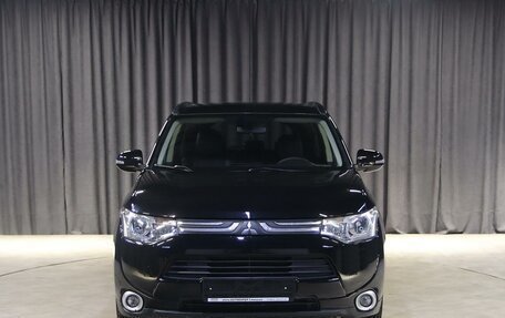 Mitsubishi Outlander III рестайлинг 3, 2013 год, 1 199 000 рублей, 11 фотография