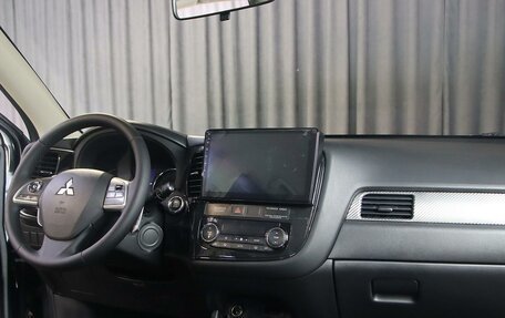 Mitsubishi Outlander III рестайлинг 3, 2013 год, 1 199 000 рублей, 5 фотография
