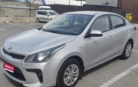 KIA Rio IV, 2017 год, 980 000 рублей, 1 фотография