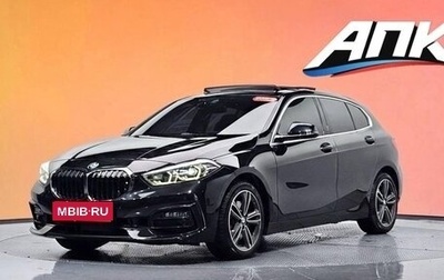 BMW 1 серия, 2022 год, 2 370 000 рублей, 1 фотография