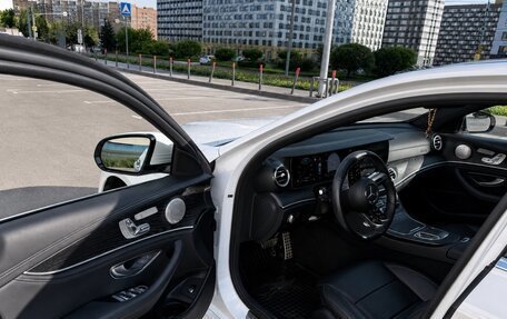 Mercedes-Benz E-Класс, 2020 год, 5 500 000 рублей, 9 фотография