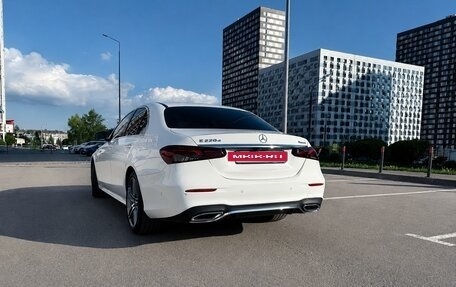 Mercedes-Benz E-Класс, 2020 год, 5 500 000 рублей, 4 фотография