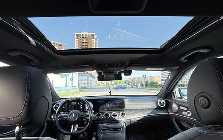 Mercedes-Benz E-Класс, 2020 год, 5 500 000 рублей, 21 фотография