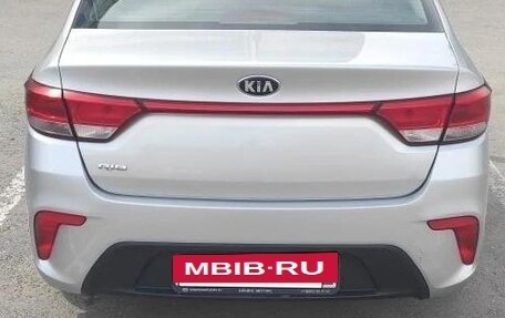 KIA Rio IV, 2017 год, 980 000 рублей, 3 фотография