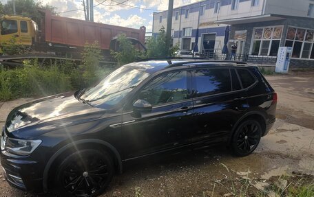 Volkswagen Tiguan II, 2021 год, 2 900 000 рублей, 4 фотография
