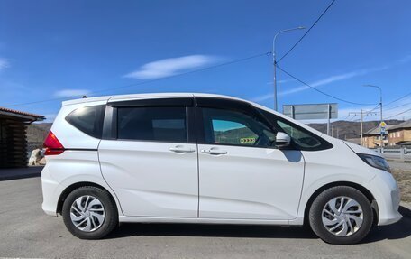 Honda Freed II, 2018 год, 1 390 000 рублей, 5 фотография