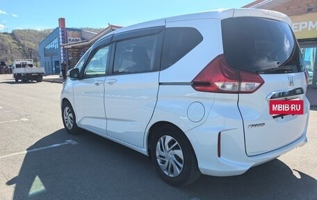 Honda Freed II, 2018 год, 1 390 000 рублей, 4 фотография