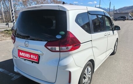 Honda Freed II, 2018 год, 1 390 000 рублей, 3 фотография