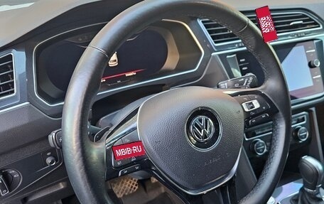 Volkswagen Tiguan II, 2018 год, 2 550 000 рублей, 11 фотография