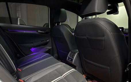 Volkswagen Golf VIII, 2023 год, 2 050 000 рублей, 29 фотография