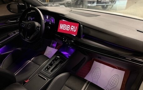 Volkswagen Golf VIII, 2023 год, 2 050 000 рублей, 16 фотография