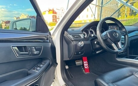 Mercedes-Benz E-Класс, 2014 год, 2 330 000 рублей, 15 фотография