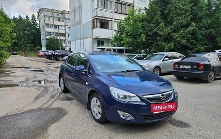 Opel Astra J, 2011 год, 550 000 рублей, 9 фотография