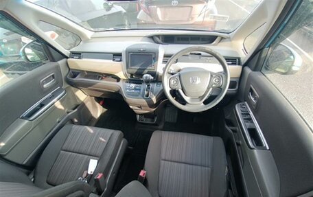 Honda Freed II, 2016 год, 1 266 000 рублей, 4 фотография