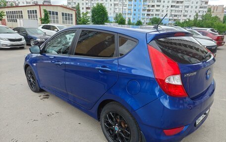 Hyundai Solaris II рестайлинг, 2013 год, 750 000 рублей, 6 фотография